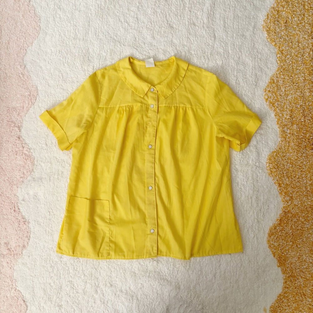 60s VINTAGE Yellow Peter Pan Collar Button Down Short Sleeve Smock Top Shirt